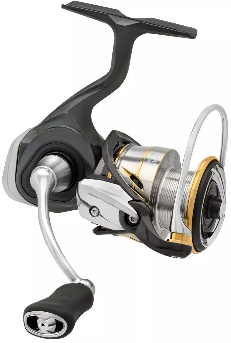 DAIWA LUVIAS LT FC 2500S-XH SPIN REEL